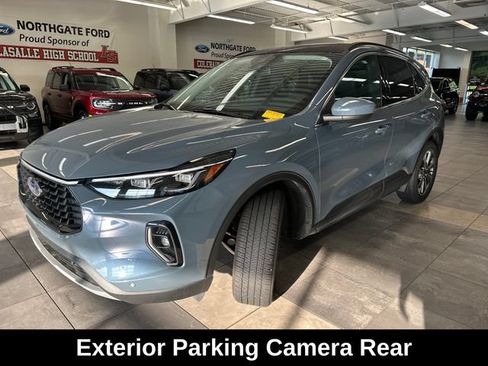 Used 2023 Ford Escape Platinum AWD/4WD image 14