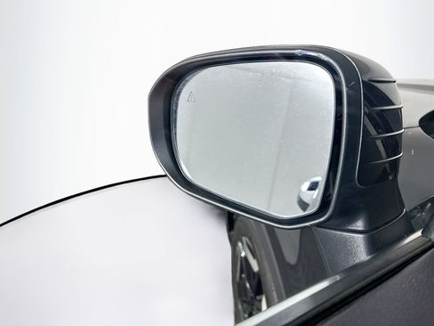 Used 2025 Kia Telluride S image 16