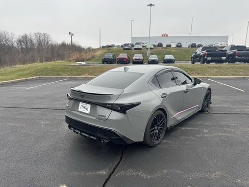 Used 2022 Lexus IS 500 image 3