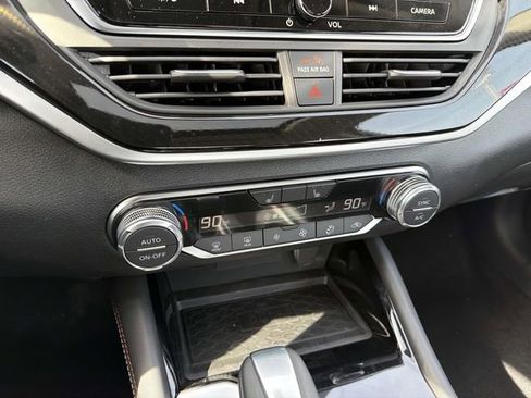 New 2025 Nissan Altima 2.5 SR w/ SR Premium Package image 22