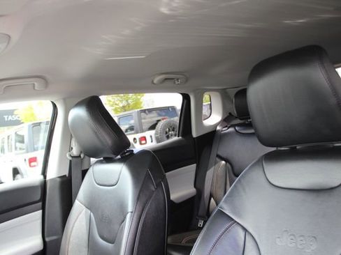 Used 2022 Jeep Compass Limited AWD/4WD image 21