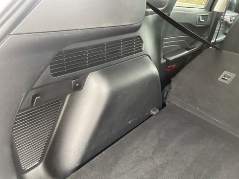 Used 2022 Ford Escape SE image 63