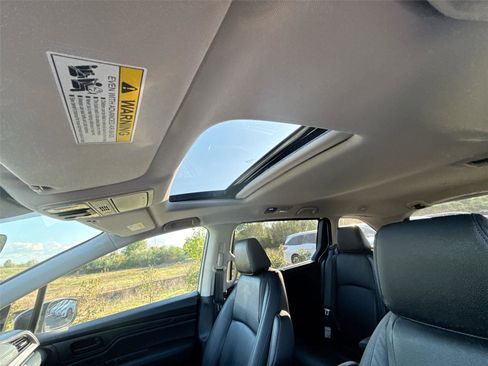 Certified 2026 Honda Odyssey EX-L image 15