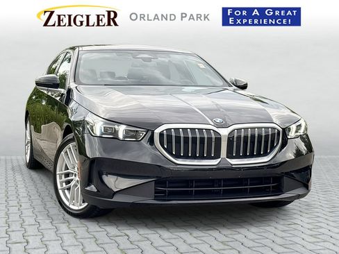 Certified 2024 BMW 530i xDrive AWD/4WD image 1