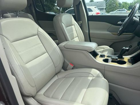Used 2019 GMC Acadia Denali w/ Technology Package AWD/4WD image 31