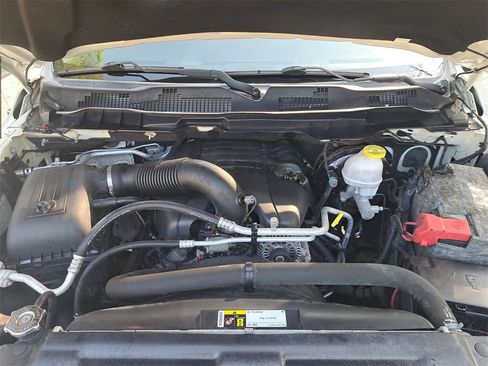 Used 2017 RAM 1500 Laramie image 29