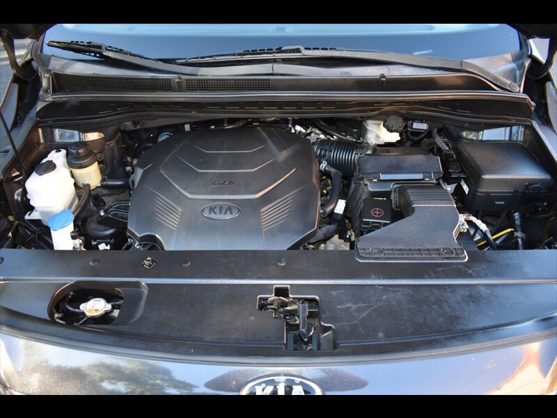 Used 2020 Kia Sedona LX FWD image 40