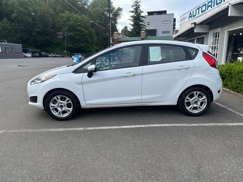 Used 2014 Ford Fiesta SE FWD image 8