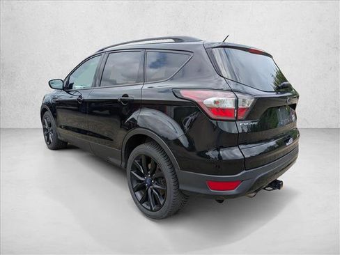 Used 2017 Ford Escape SE w/ SE Sport Appearance Package FWD image 7