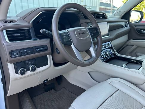 Certified 2024 GMC Yukon XL Denali RWD image 12