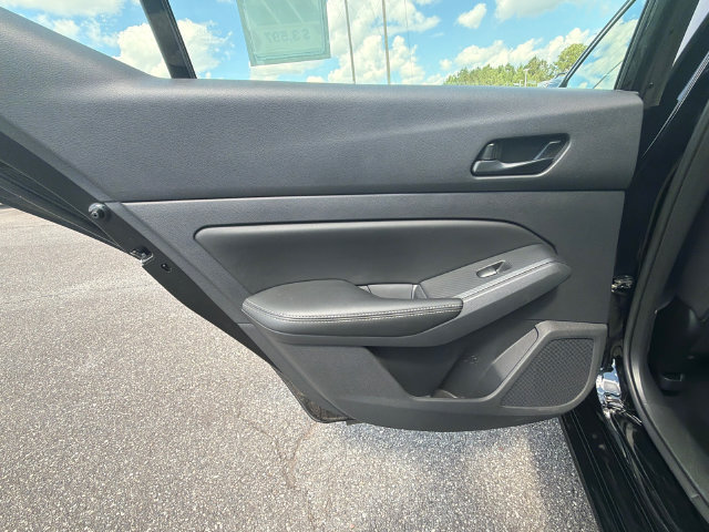 Used 2025 Nissan Altima 2.5 SV FWD image 21