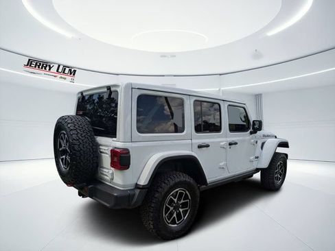 New 2026 Jeep Wrangler Unlimited Rubicon AWD/4WD image 3