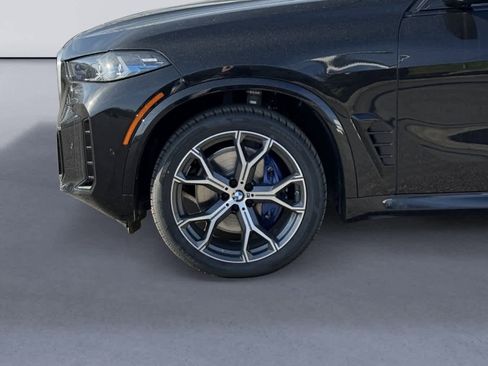 New 2026 BMW X5 xDrive40i w/ M Sport Package AWD/4WD image 9