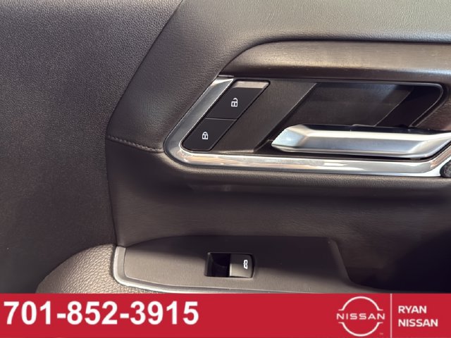 Used 2024 GMC Sierra 2500 Denali w/ Technology Package AWD/4WD image 25
