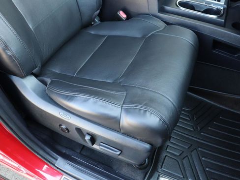 Used 2016 Toyota Tundra Platinum image 28