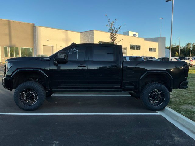 Used 2024 GMC Sierra 2500 Denali Ultimate w/ Max Trailering Package AWD/4WD image 5