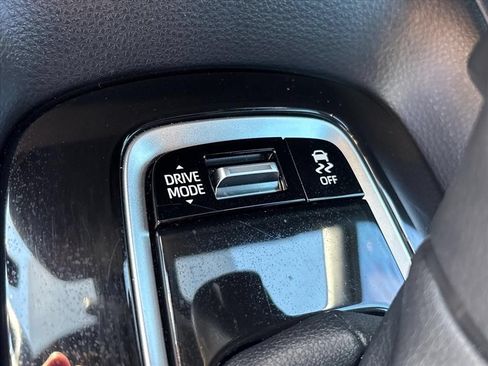 Used 2026 Toyota Corolla SE FWD image 38