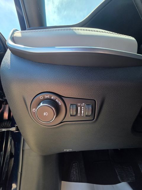 New 2026 Jeep Compass Limited AWD/4WD image 17