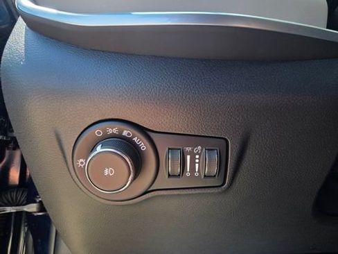 New 2026 Jeep Compass Limited AWD/4WD image 17