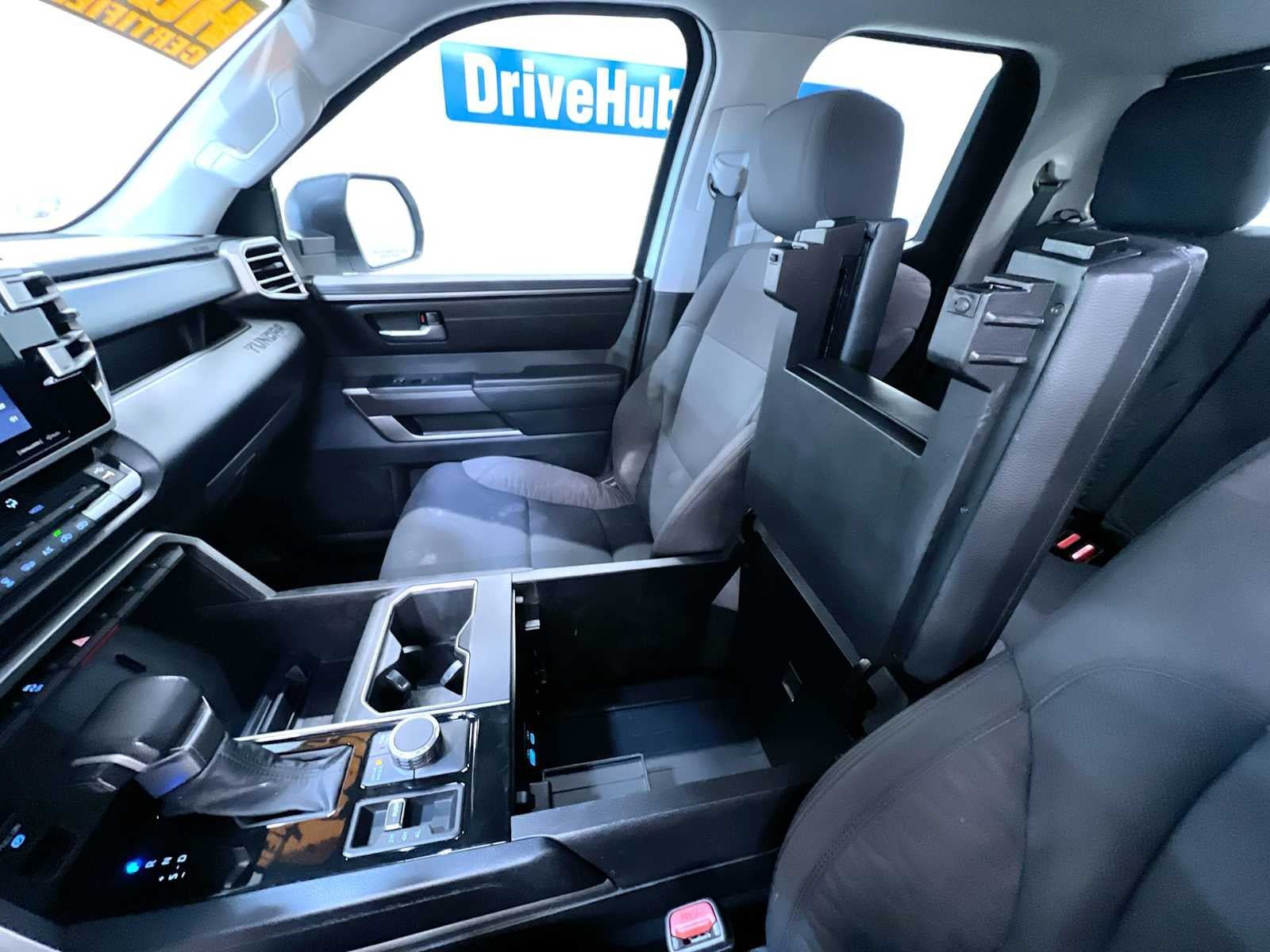 Used 2022 Toyota Tundra SR5 AWD/4WD image 28