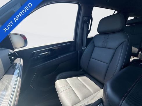 Used 2025 Chevrolet Suburban RST w/ Comfort Package image 26