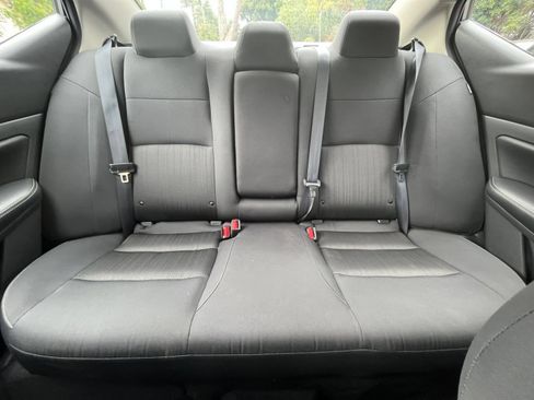 Used 2025 Nissan Altima 2.5 SV FWD image 38