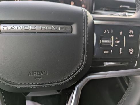 Used 2025 Land Rover Range Rover Sport AWD/4WD image 17