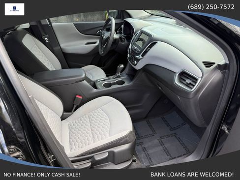 Used 2019 Chevrolet Equinox LS w/ LS Convenience Package image 12