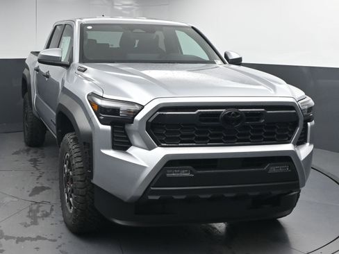 New 2026 Toyota Tacoma TRD Off-Road image 2