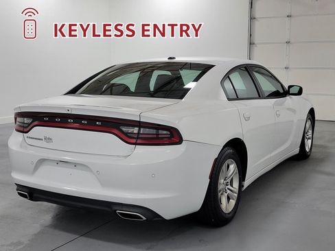 Used 2020 Dodge Charger SXT w/ Leather Interior Group RWD image 9
