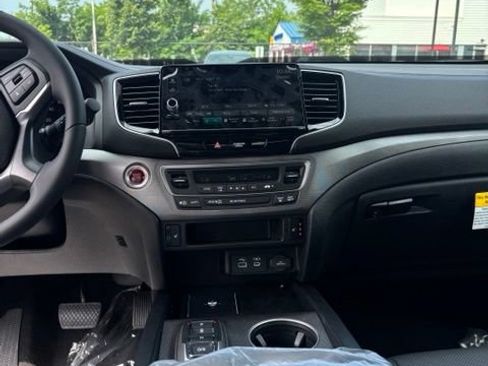 New 2026 Honda Ridgeline RTL image 12