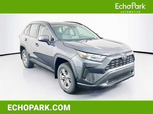 Used 2025 Toyota RAV4 XLE w/ Convenience Package FWD image 1