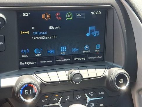 Used 2016 Chevrolet Corvette Stingray Coupe RWD image 9