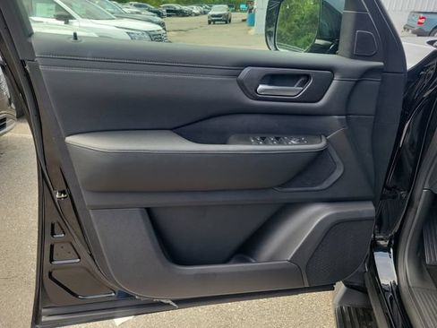 New 2026 Nissan Armada SV RWD image 13