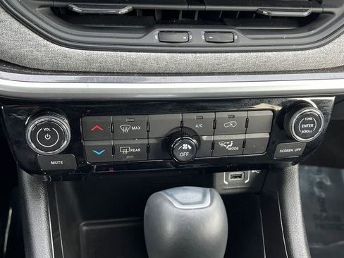 Used 2023 Jeep Compass Latitude w/ Sun and Sound Group image 22