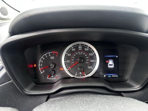 Used 2022 Toyota Corolla Cross LE w/ Moonroof Package image 6