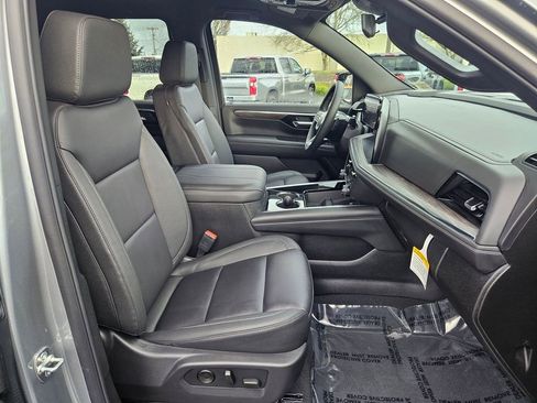 New 2026 Chevrolet Tahoe LT w/ LPO, Hit The Road Package AWD/4WD image 39