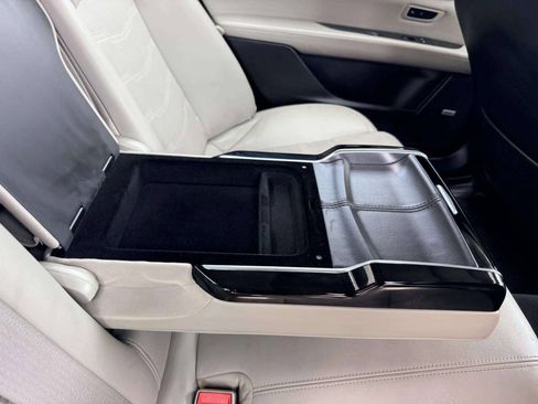 Used 2018 Cadillac CT6 Luxury AWD/4WD image 31