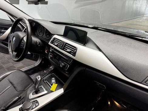 Used 2018 BMW 320i xDrive 320i xDrive image 54