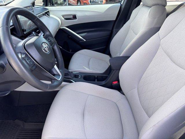 Used 2025 Toyota Corolla Cross LE w/ Moonroof Package AWD/4WD image 16
