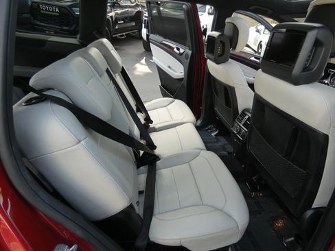 Used 2019 Mercedes-Benz GLS 550 4MATIC image 41