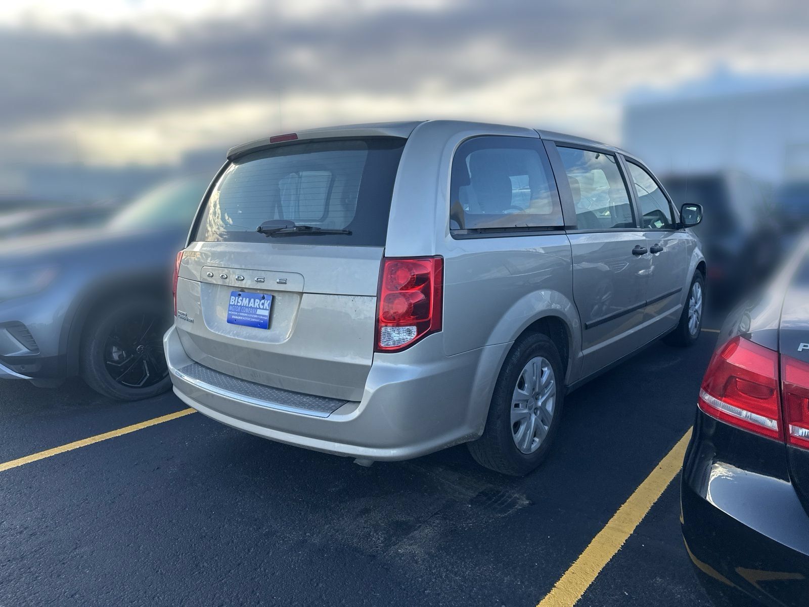 Used 2014 Dodge Grand Caravan American Value Package FWD image 3
