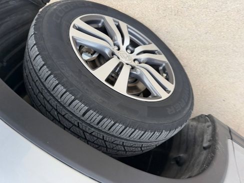 Used 2017 Honda Ridgeline RTS image 16