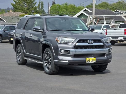 Used 2016 Toyota 4Runner Limited image 2
