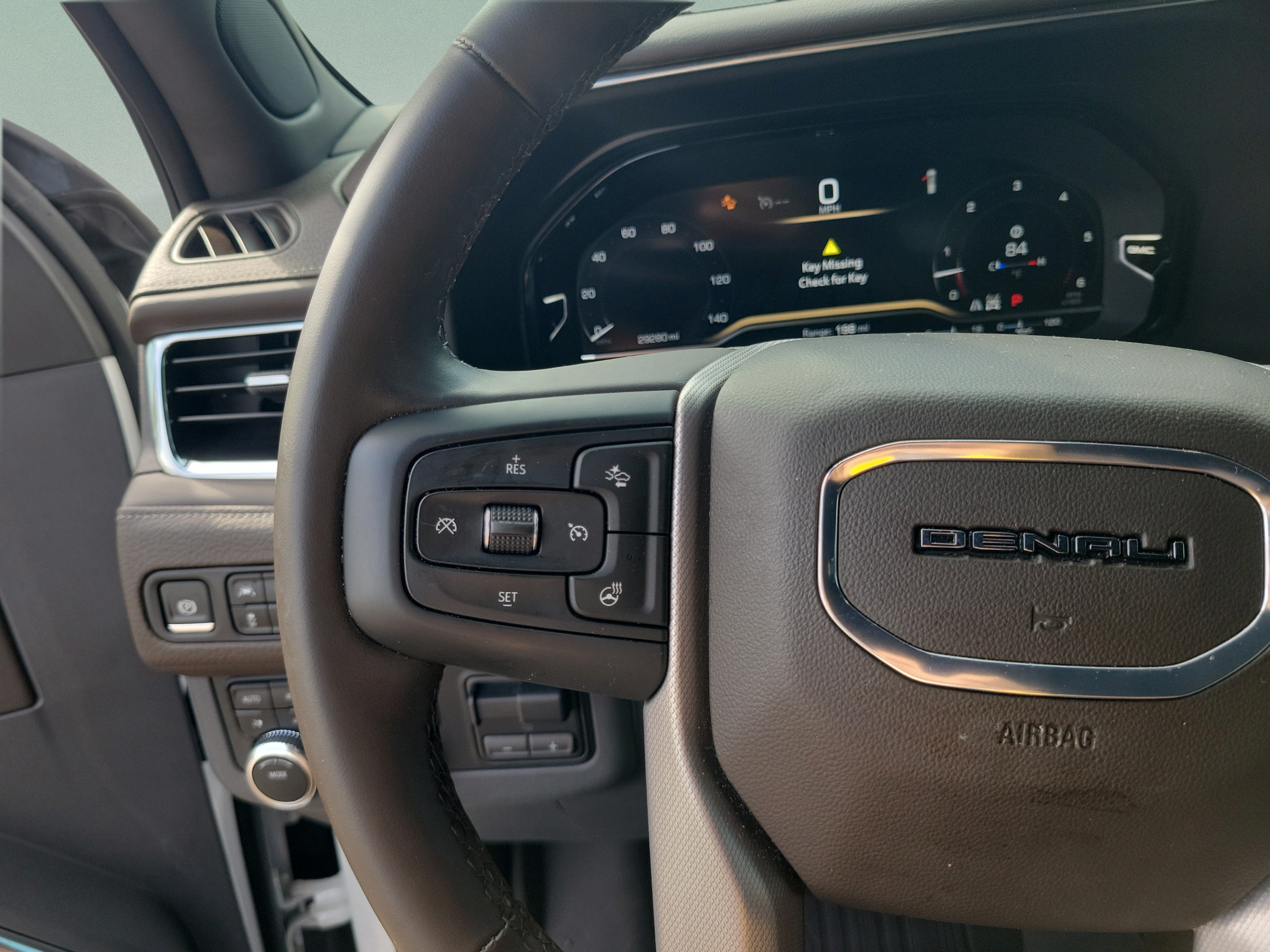 Used 2024 GMC Yukon Denali w/ Max Trailering Package AWD/4WD image 14