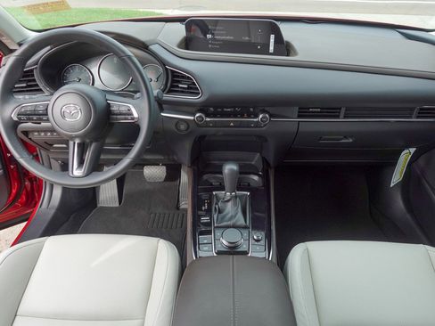 Certified 2025 MAZDA CX-30 AWD 2.5 S w/ Premium Package image 21