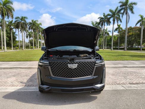 Used 2023 Cadillac Escalade ESV Luxury AWD/4WD image 41
