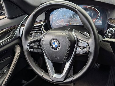 Used 2021 BMW 530i w/ Convenience Package RWD image 24