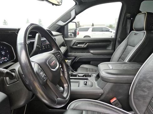 Used 2025 GMC Sierra 2500 AT4X AWD/4WD image 6