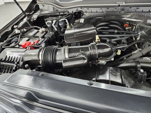 Used 2022 Ford F250 Lariat w/ Tremor Off-Road Package image 19